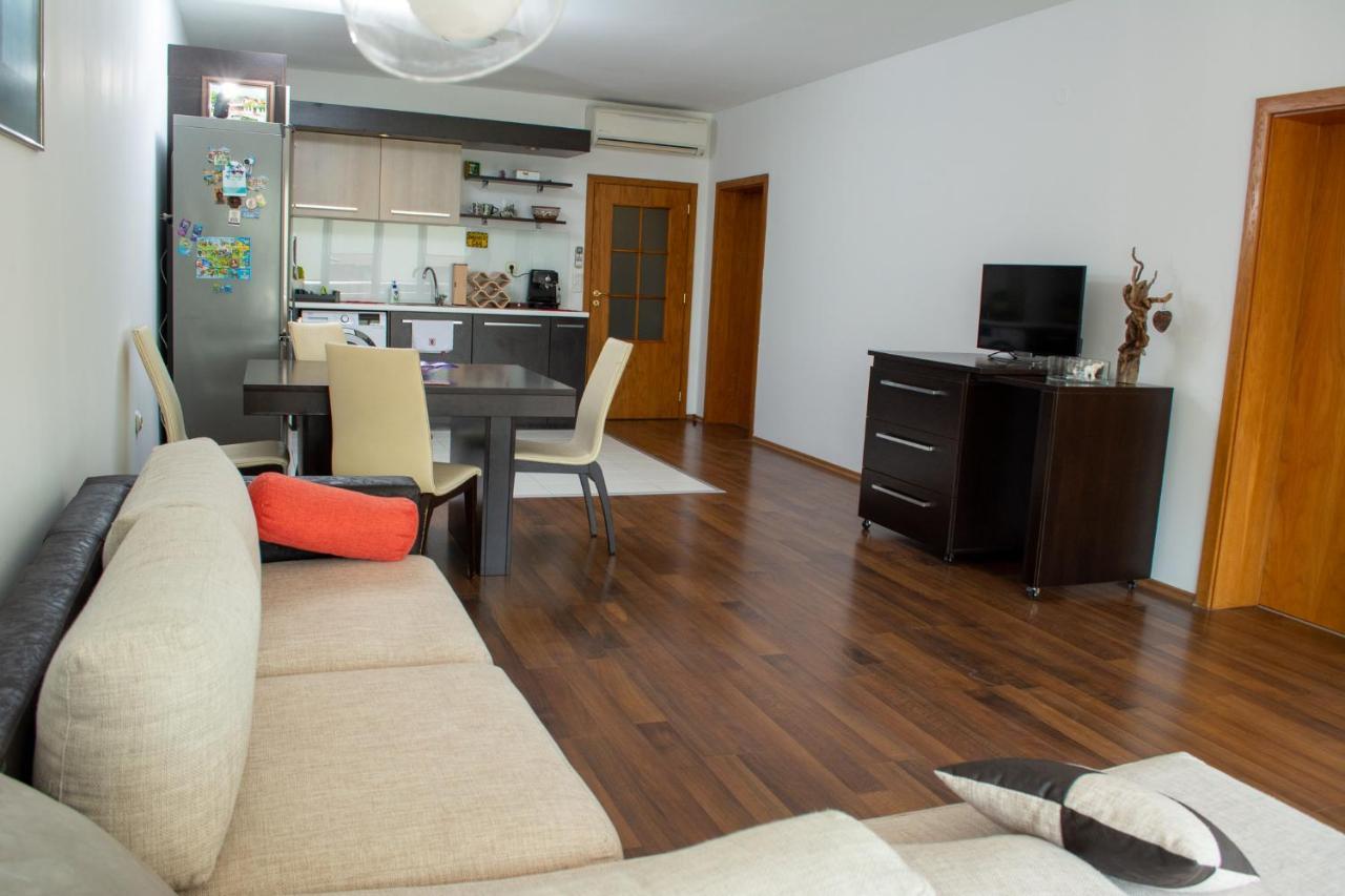 Central Apartment Mountain View Karlovo Exterior photo